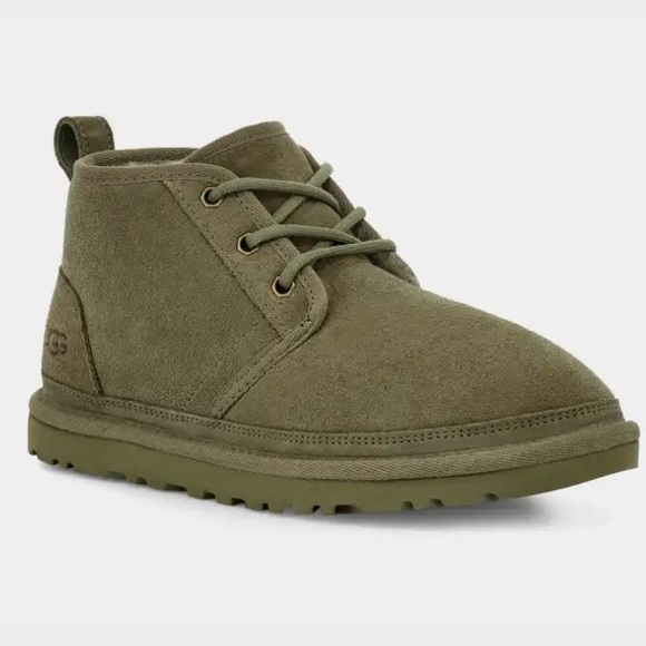 UGG Neumel woman’s boot in burnt olive green suede size 7 - Picture 1 of 8